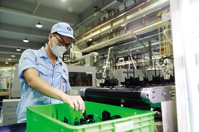 加工制造业仍是越南吸引外资最多的领域。（图：越通社）