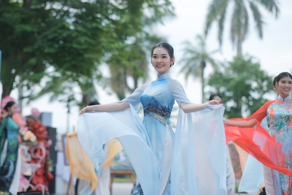 以“文化遗产与融入和发展”为主题的2024年顺化国际艺术周于2024年6月举行。图自越通社。