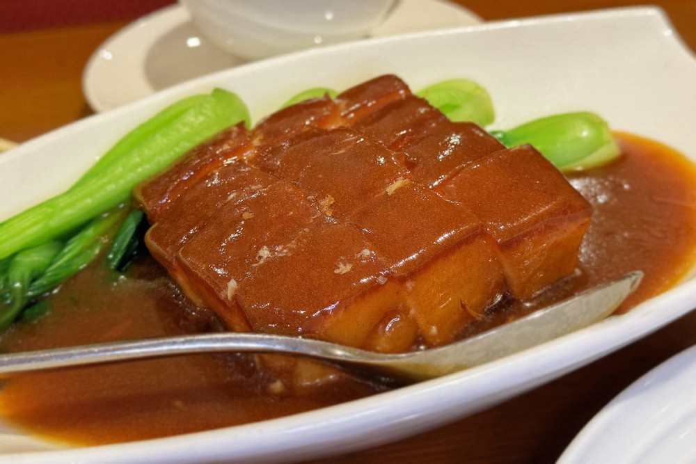 Thịt kho đông pha.jpg