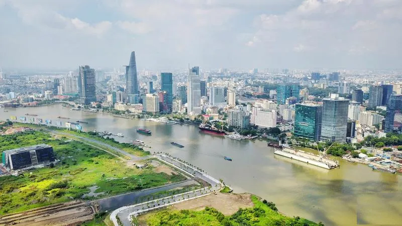 Một đoạn sông Sài Gòn chảy qua trung tâm Thành phố