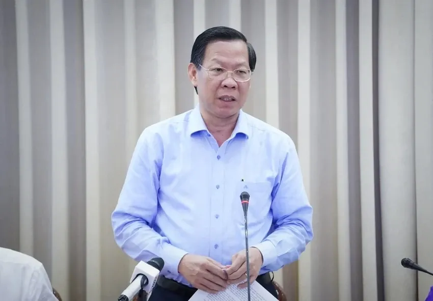 Chủ tịch UBND TPHCM Phan Văn Mãi phát biểu tại kỳ họp