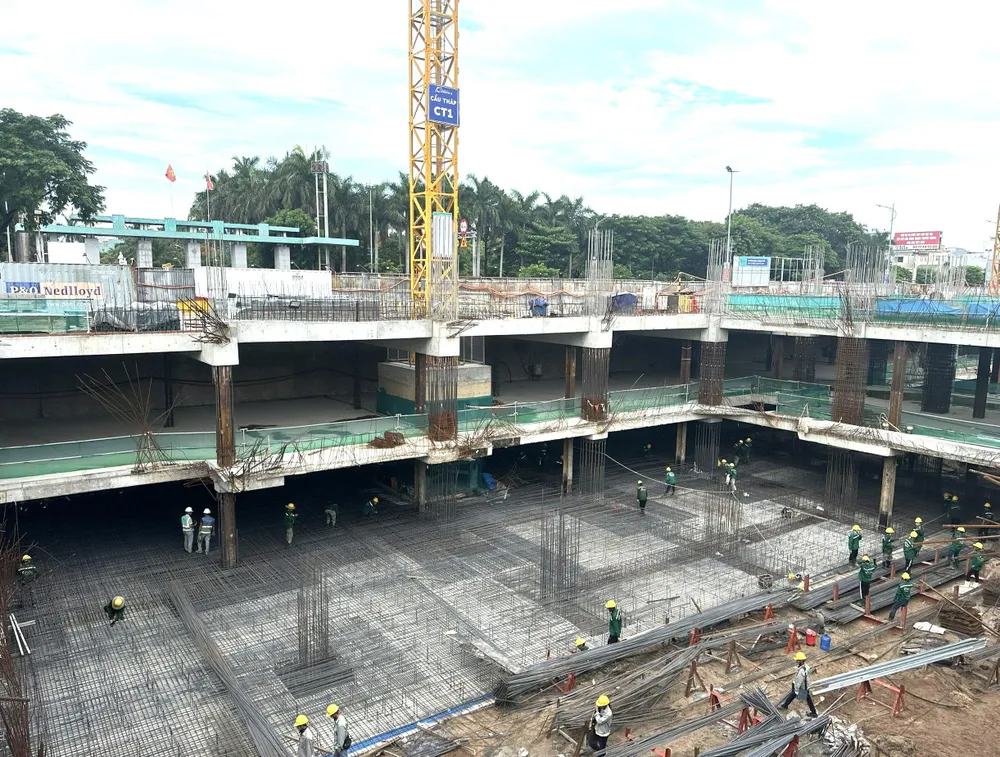 Dự án TTC Plaza Đà Nẵng đã hoàn thành hầm B1, đang thi công hầm B2, nhà thầu đang khẩn trương đẩy nhanh tiến độ để đảm bảo bàn giao đúng thời hạn dự án.jpg