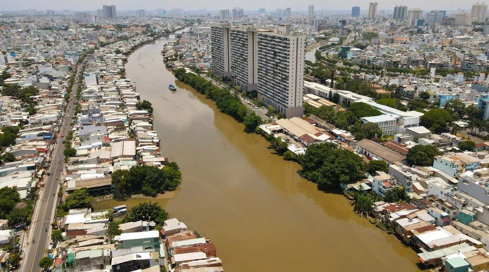 Một đoạn kênh chạy qua địa bàn quận 8