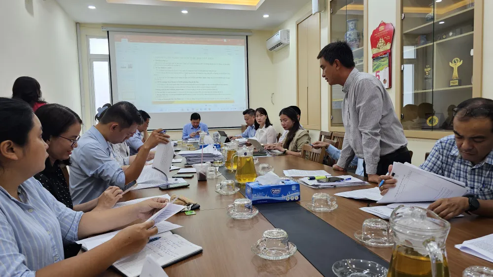 Đại diện Tổng Công ty Xây dựng Sài Gòn phát biểu tại buổi họp