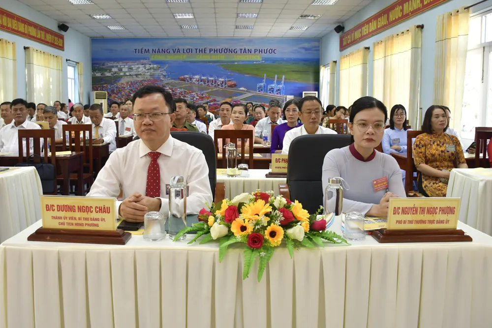 Các đại biểu dự đại hội bà trúc 2.JPG