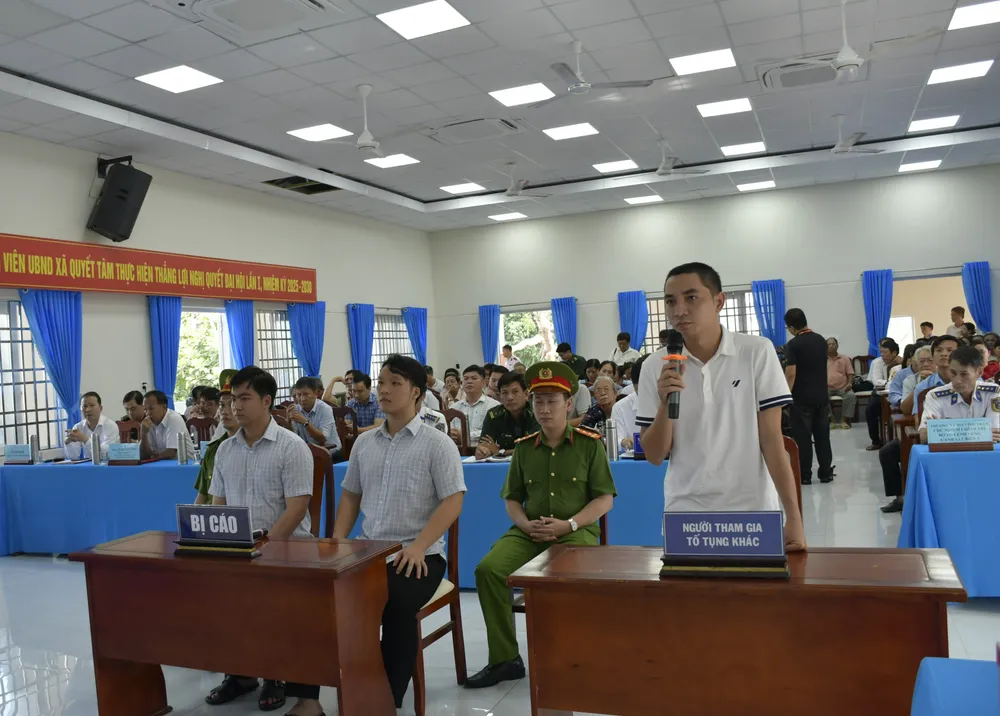 Phiên tòa giả định chiều 13-11 tại xã Long Hải (TPHCM)