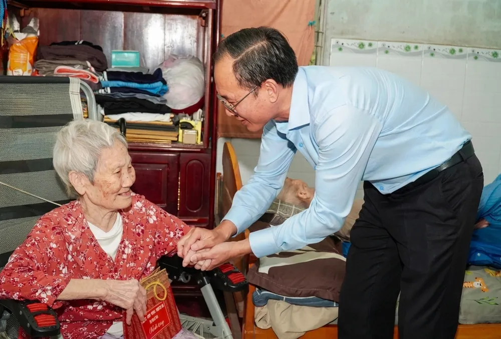 châu pha thăm 2.jpg