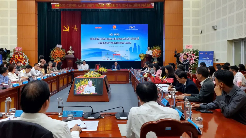 Các đại biểu tham dự hội thảo z7147504432724_1b44c8ef9fe852c5a361ed00eb500a09.jpg