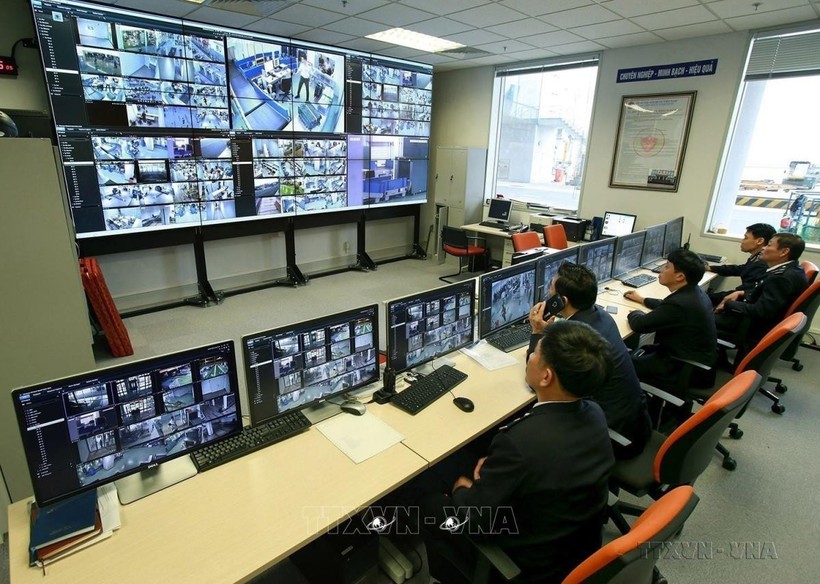 内牌国际机场口岸海关分局T2航站楼运营监控指挥中心。图自越通社