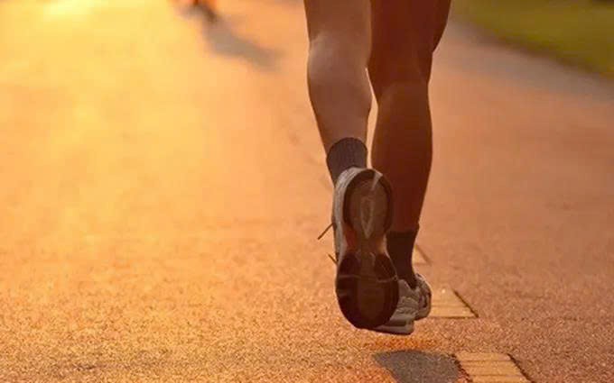 短时高强度活动，有益于心血管健康。