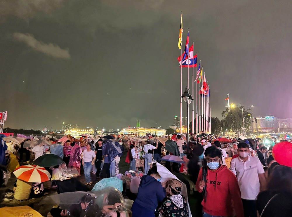 gen-h-pháo hoa 3.jpg