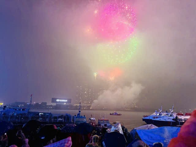 gen-n-pháo hoa 2.jpg