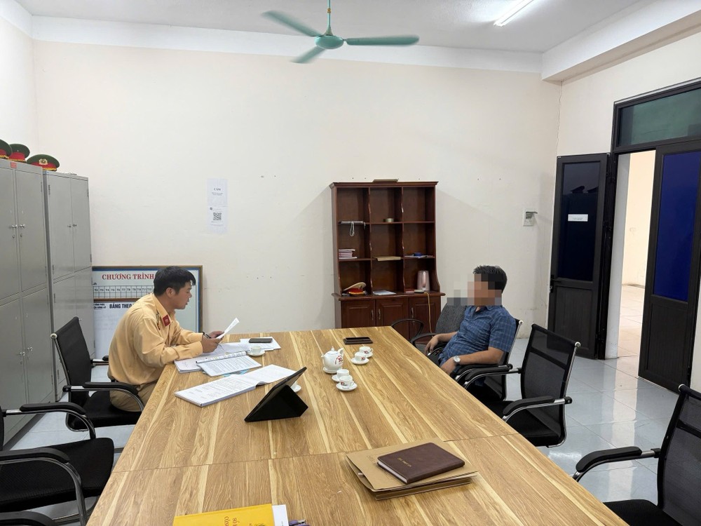 3号高速公路陆路交警队已对N.V.S(寓居富寿省三山乡同文村)作出行政违规笔录。