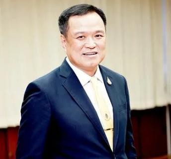 阿努廷当选泰国新总理 