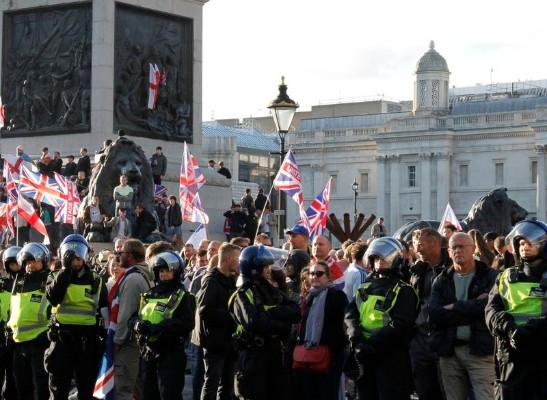 特朗普到访英国引发民众抗议。
