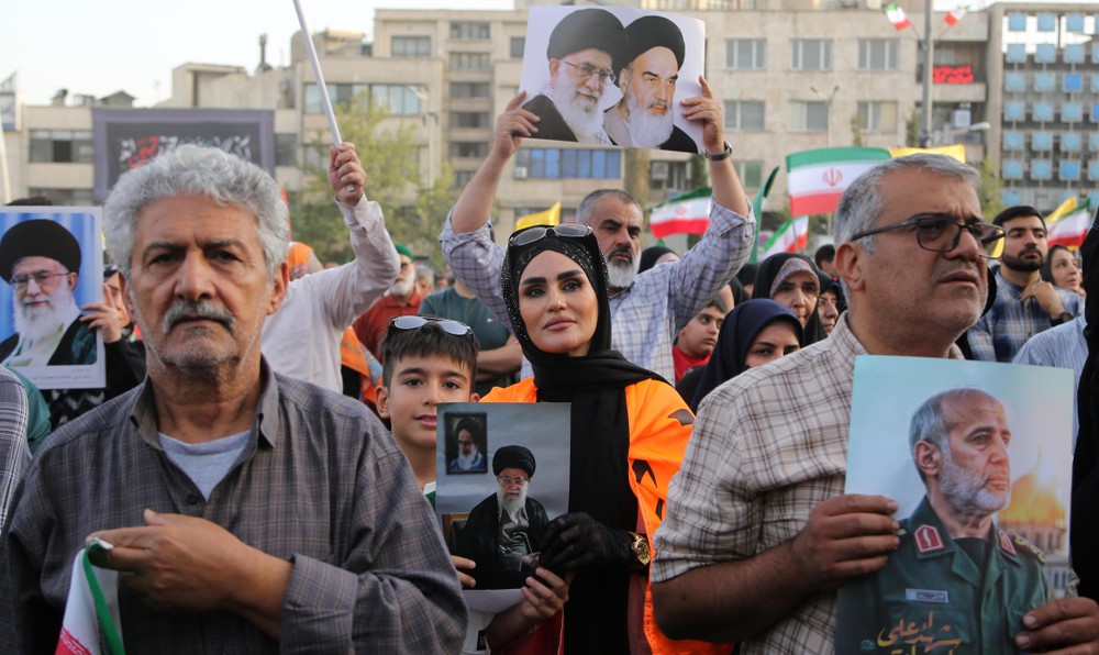 民众庆祝停火协议。