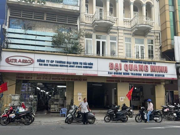 大光明市场曾是西贡服装辅料行业的“心脏”。