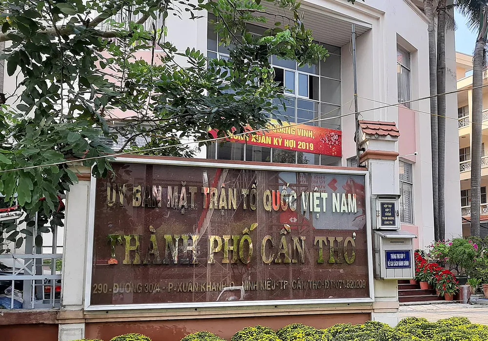Chủ tịch Ủy ban MTTQ Việt Nam TP Cần Thơ bị kỷ luật cảnh cáo ảnh 1 Chủ tịch Ủy ban MTTQ Việt Nam TP Cần Thơ bị kỷ luật cảnh cáo ảnh 1