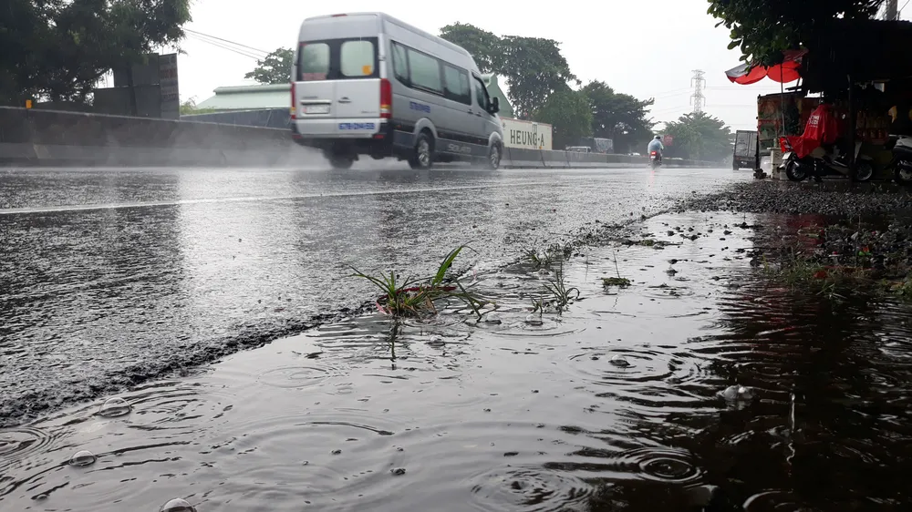 Xuất hiện mưa “vàng” giải nhiệt cho ĐBSCL ảnh 9