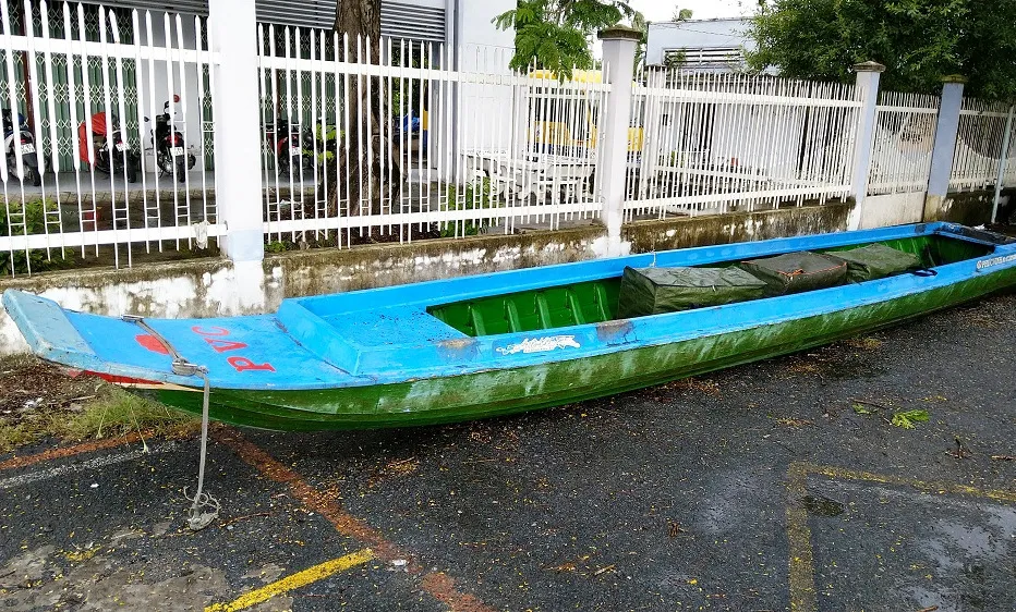 Bắt giữ phương tiện vận chuyển hơn 23.000 bao thuốc lá ngoại ảnh 2 Bắt giữ phương tiện vận chuyển hơn 23.000 bao thuốc lá ngoại ảnh 2