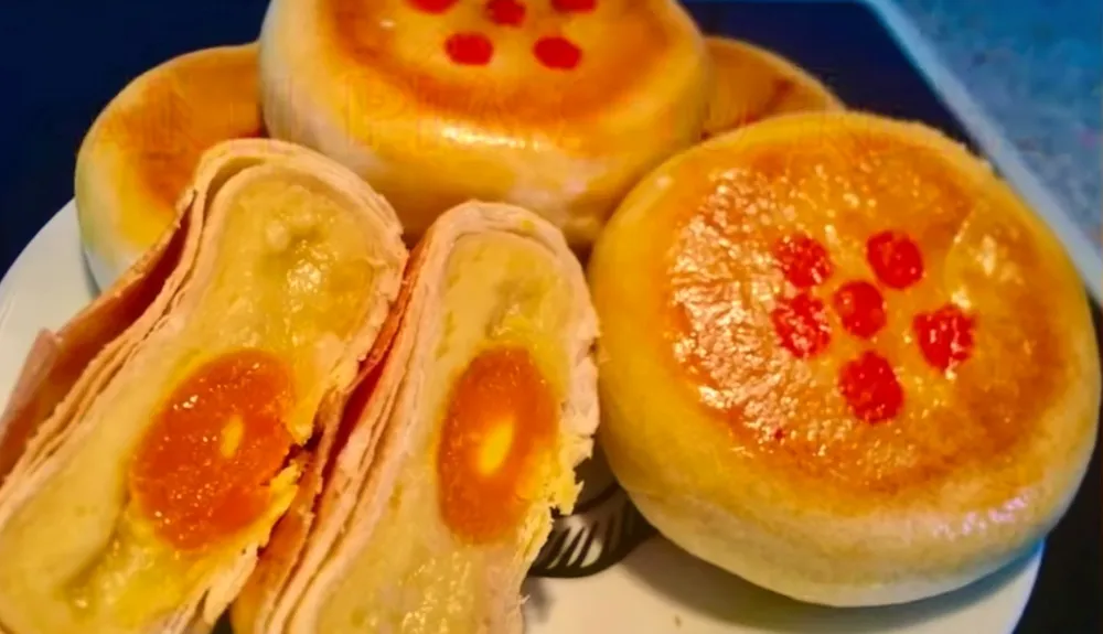 Nhạc ngũ âm, múa Rom-Vong, nghề làm bánh pía trở thành Di sản Văn hoá phi vật thể  ảnh 5