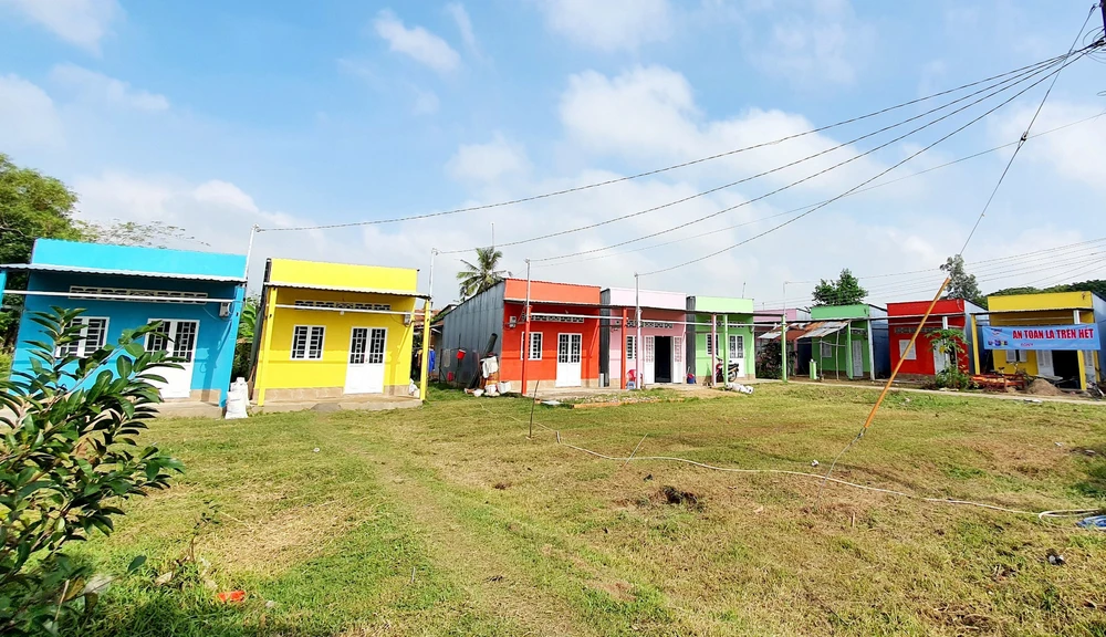 Diện mạo khu tái định cư của người dân Khmer tại Sóc Trăng sau 2 ngày thực hiện chương trình "Sắc màu phum sóc"