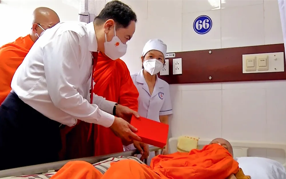 Đồng chí Trần Thanh Mẫn chúc mừng lễ Phật đản tại Cần Thơ, Sóc Trăng ảnh 3