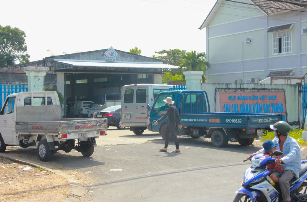 Chi cục Đăng kiểm xe cơ giới 83-01V tỉnh Sóc Trăng tiếp nhận xe đăng kiểm tăng gấp 3 đến 4 lần bình thường