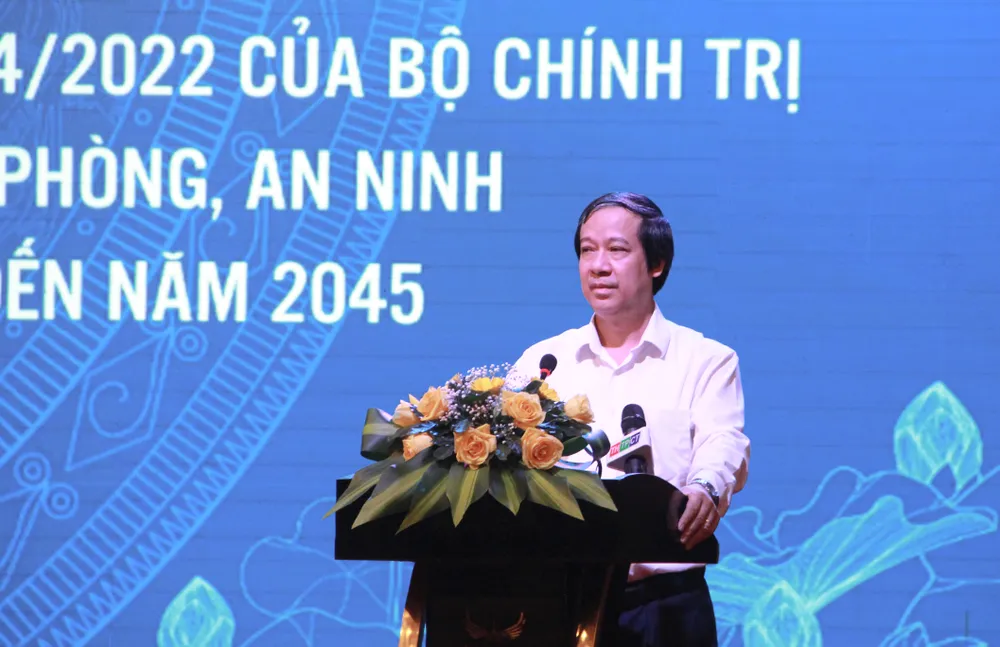 Bộ trưởng Bộ GD-ĐT Nguyễn Kim Sơn phát biểu tại hội nghị