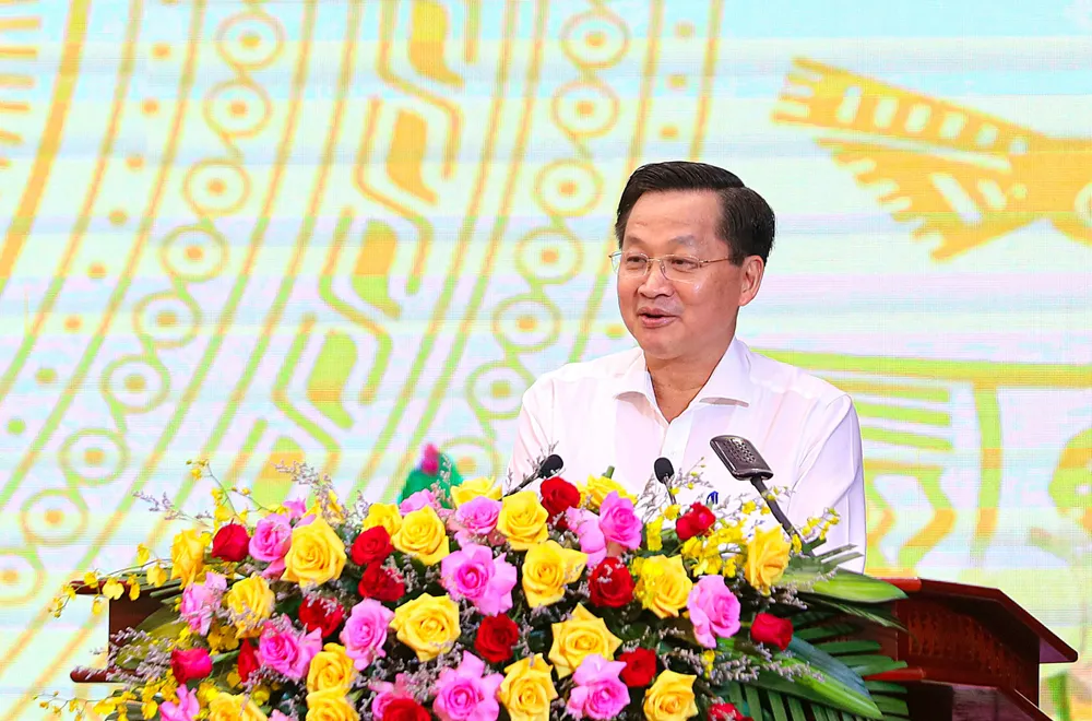 Phó Thủ tướng Chính phủ Lê Minh Khái phát biểu chỉ đạo tại hội nghị Phó Thủ tướng Chính phủ Lê Minh Khái phát biểu chỉ đạo tại hội nghị