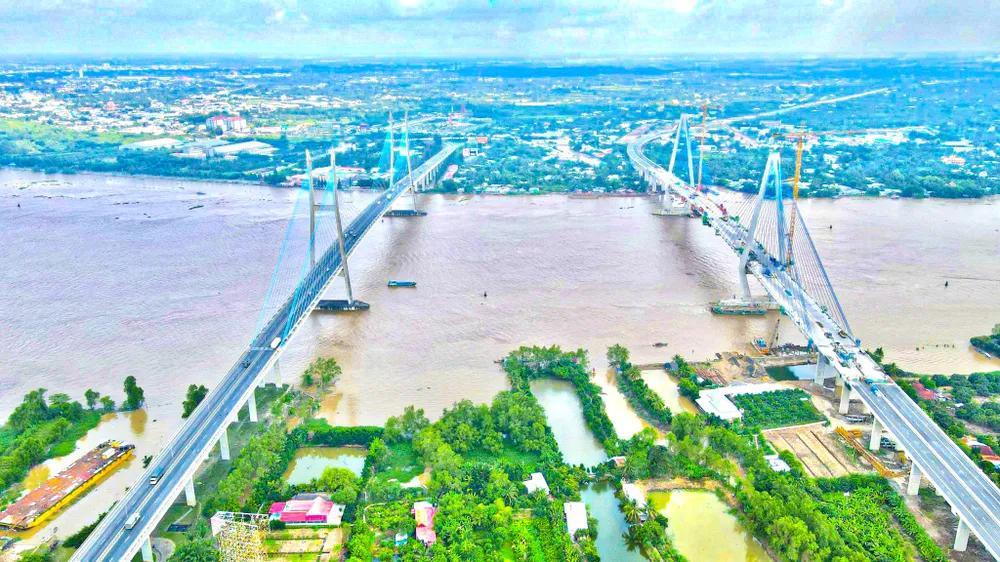 Cầu Mỹ Thuận 2 hoàn toàn do các kỹ sư, công nhân Việt Nam thiết kế và thi công Cầu Mỹ Thuận 2 hoàn toàn do các kỹ sư, công nhân Việt Nam thiết kế và thi công