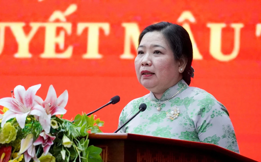 Phó Bí thư Thường trực Tỉnh ủy, Chủ tịch HĐND tỉnh Sóc Trăng Hồ Thị Cẩm Đào 022471abd4d86c8635c9.jpg
