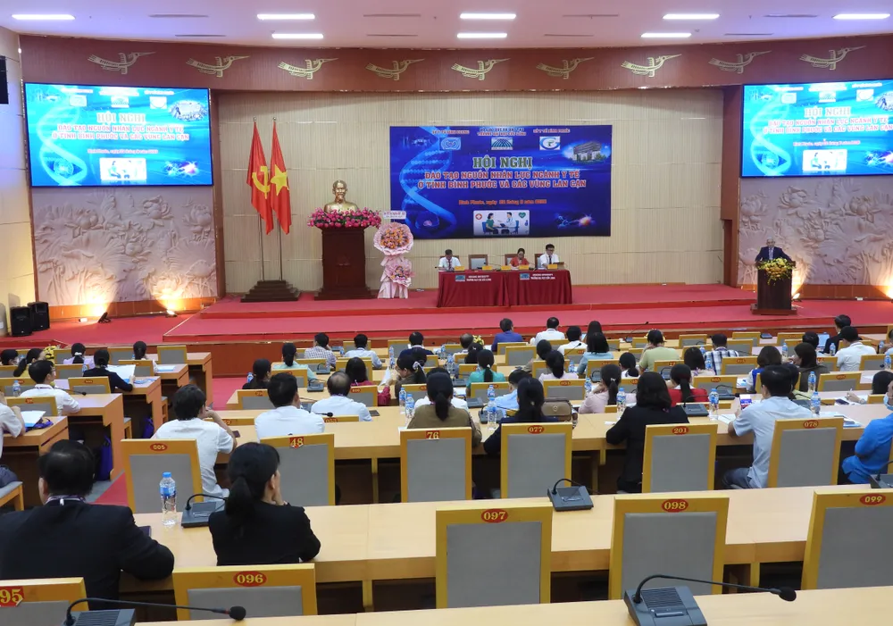 Quang cảnh hội nghị 1 Quang cảnh Hội nghị.jpg