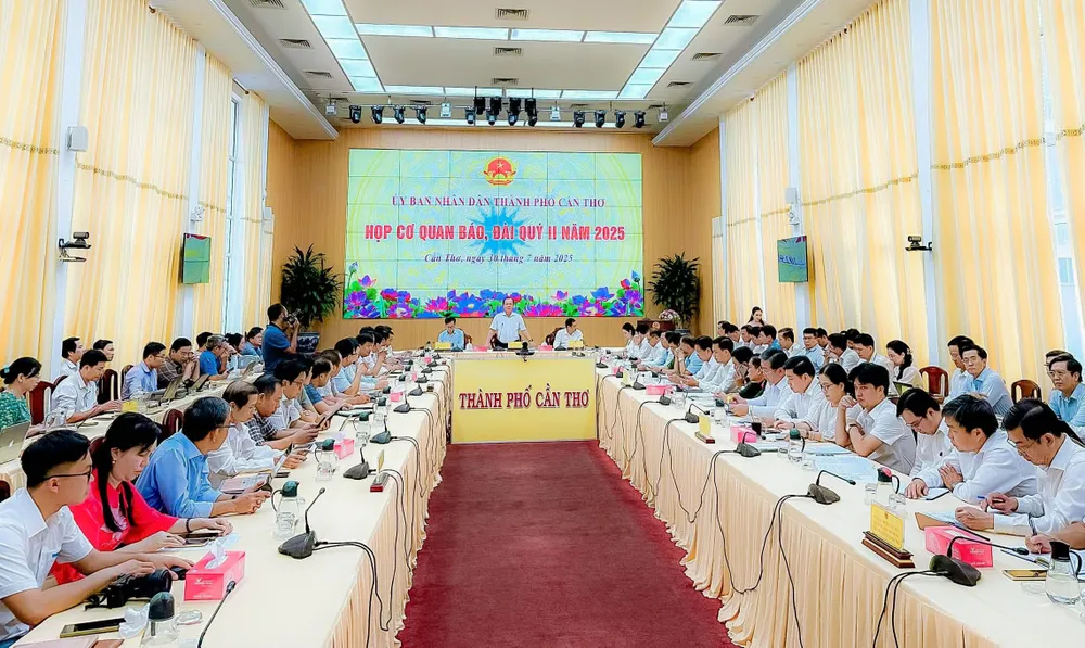 Quang cảnh buổi giao ban 8289c8f64c37c5699c26.jpg