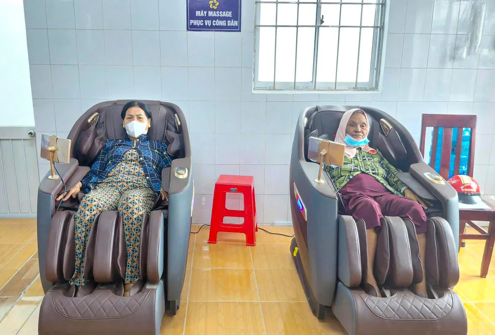 2 máy massage tại Trung tâm phục vụ hành chính công xã Liêu Tú (TP Cần Thơ) d3adcdae441fcd41940e.jpg