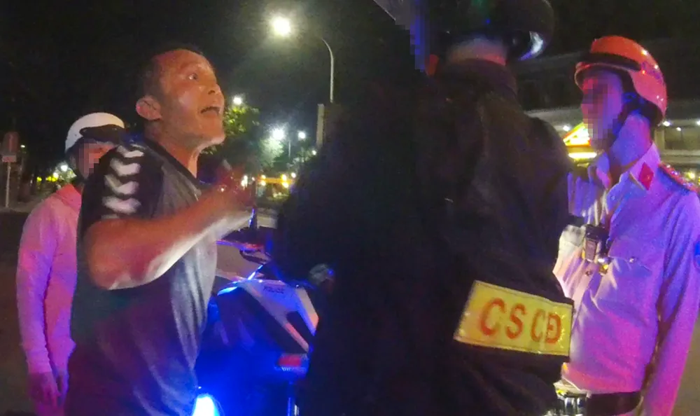 Ảnh chụp Màn hình 2025-11-06 lúc 18.30.29.png