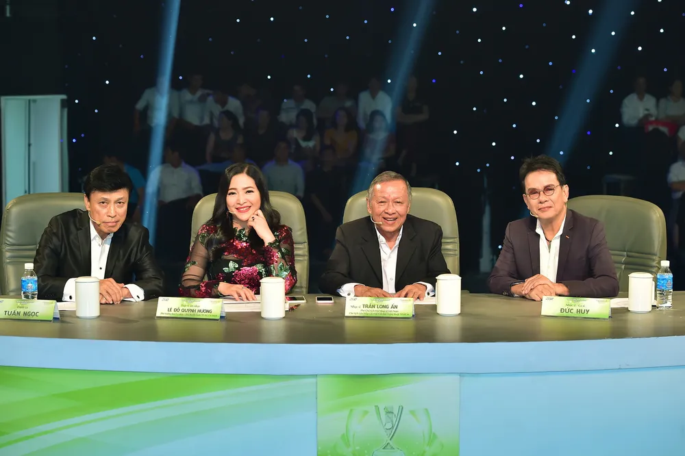 “Hotboy U60” đăng quang Tiếng hát mãi xanh ảnh 11