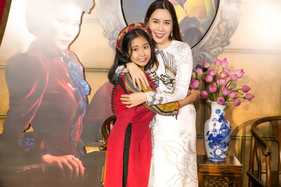 Sao Việt nô nức khoe váy áo ra mắt phim Mẹ chồng  ảnh 13 Sao Việt nô nức khoe váy áo ra mắt phim Mẹ chồng  ảnh 13