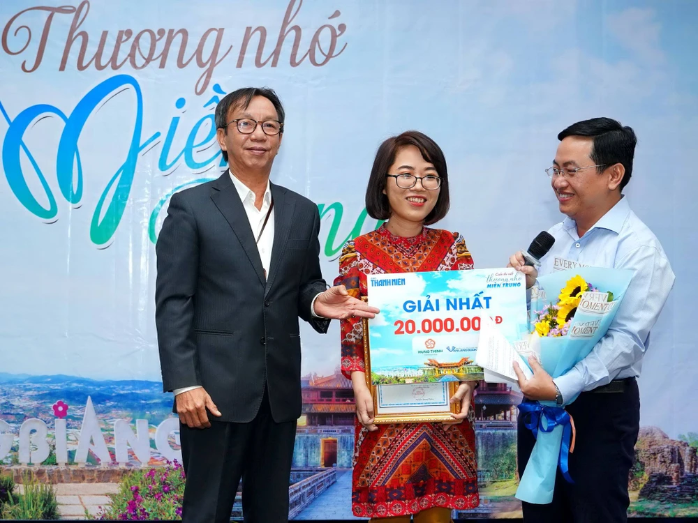 Những trang viết đượm tình miền Trung ảnh 1 Những trang viết đượm tình miền Trung ảnh 1