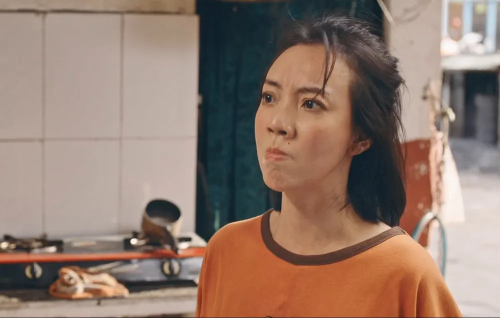 Trong khi Thu Trang vào vai cô gái lỡ thì Trong khi Thu Trang vào vai cô gái lỡ thì