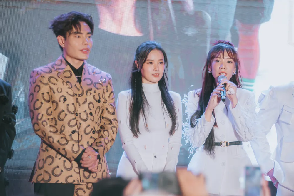 Đạo diễn Luk Vân cho thấy có những tiến bộ về mặt nghề nghiệp Đạo diễn Luk Vân cho thấy có những tiến bộ về mặt nghề nghiệp