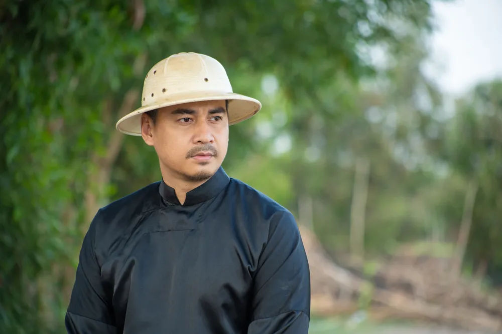 Ngọc Thuận với tạo hình khác lạ vai Hội đồng Phú