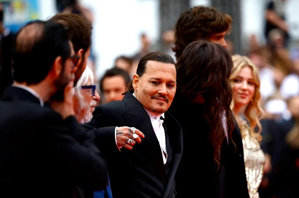 Jonny Deep trên thảm đỏ LHP Cannes (Ảnh: Reuters) Jonny Deep trên thảm đỏ LHP Cannes (Ảnh: Reuters)