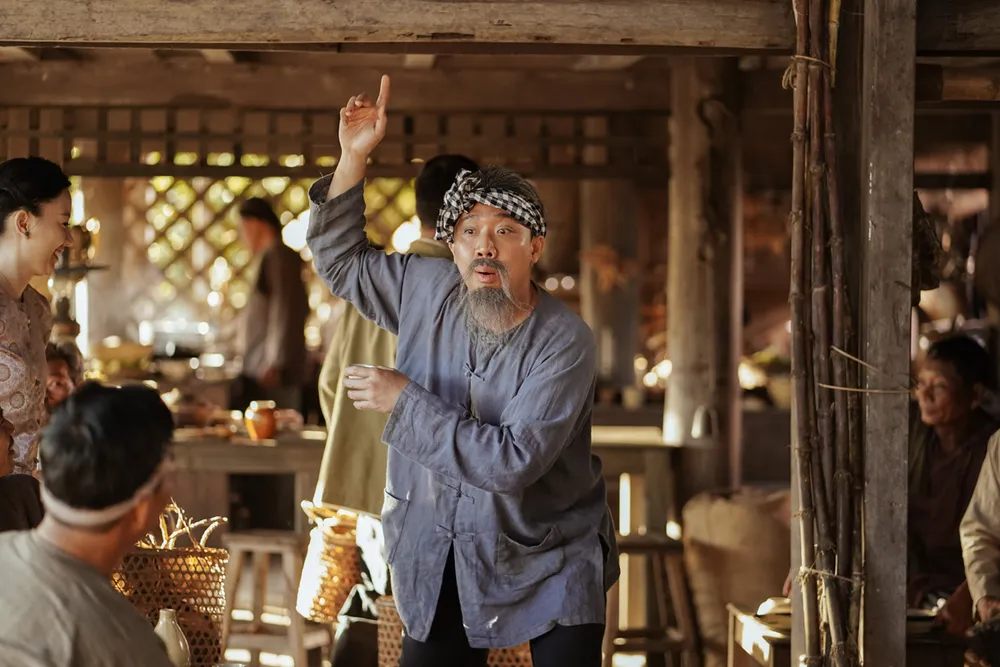 Trấn Thành với hình tượng bác Ba Phi trong phim Trấn Thành với hình tượng bác Ba Phi trong phim