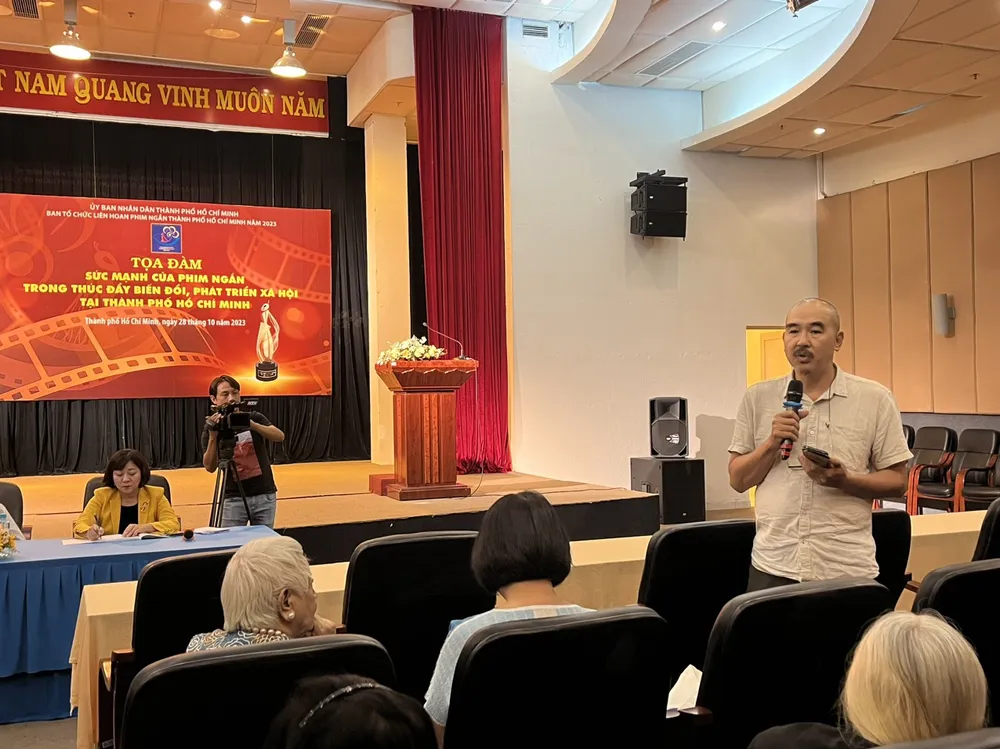 Trưởng thành từ phim ngắn, đạo diễn Bùi Thạc Chuyên có góc nhìn thấu đáo