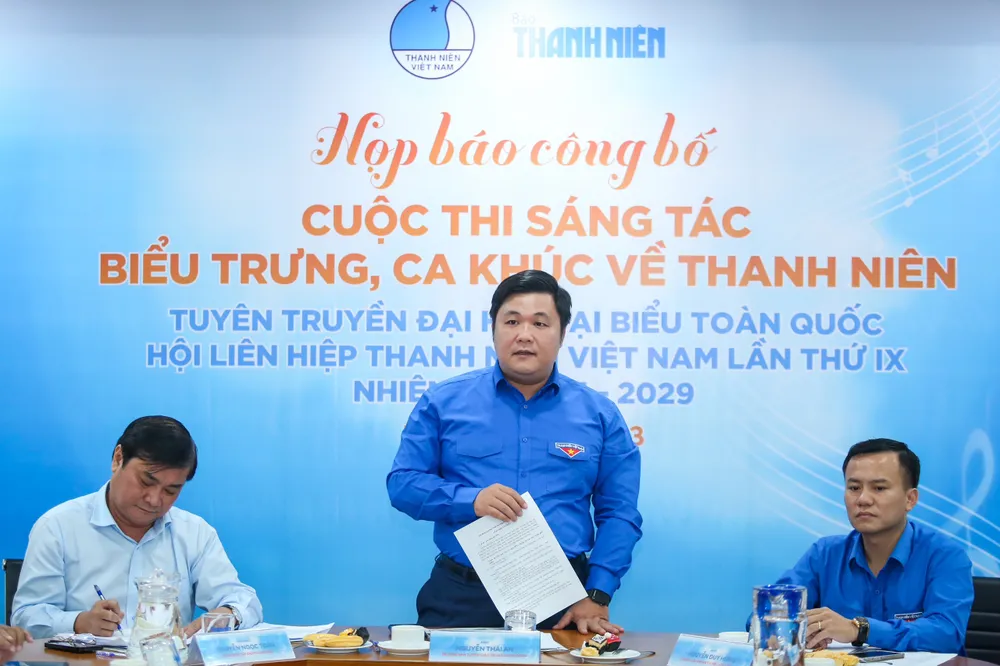 Thành viên ban tổ chức tại buổi họp báo chiều 2-11. Ảnh: NHẬT THỊNH Thành viên ban tổ chức tại buổi họp báo chiều 2-11. Ảnh: NHẬT THỊNH