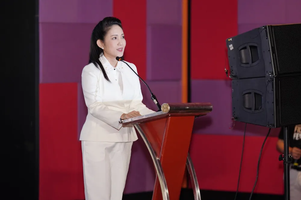 Bà Nguyễn Thị Thanh Thúy, Phó Giám đốc Sở VH-TT TPHCM cung cấp nhiều thông tin về định hướng và mục tiêu phát triển ngành công nghiệp điện ảnh tại TPHCM Bà Nguyễn Thị Thanh Thúy, Phó Giám đốc Sở VH-TT TPHCM cung cấp nhiều thông tin về định hướng và mục tiêu phát triển ngành công nghiệp điện ảnh tại TPHCM
