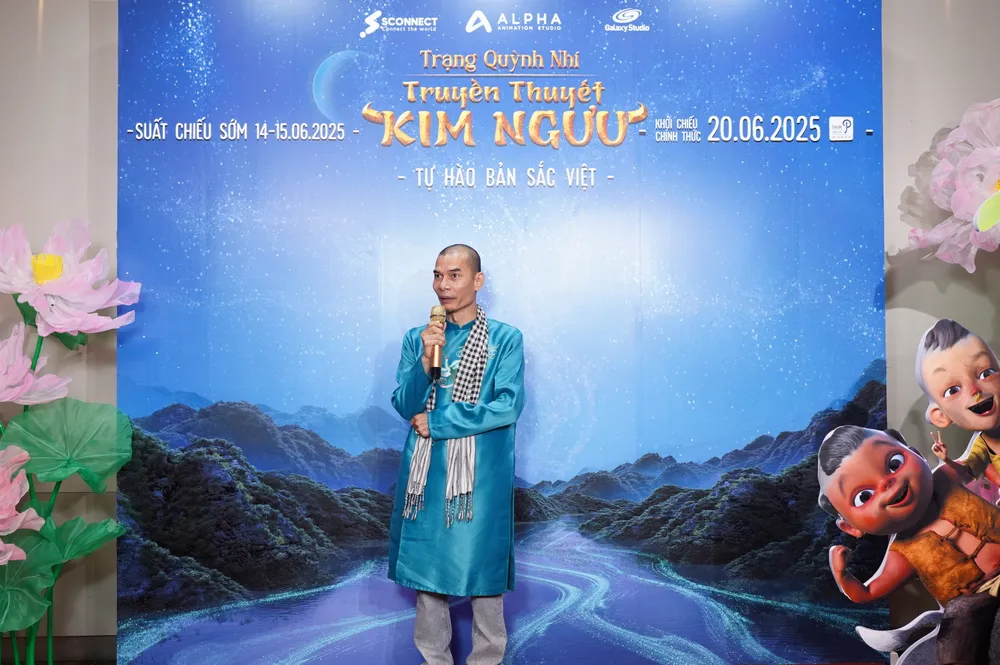 Đạo diễn - NSƯT Trịnh Lâm Tùng phát biểu tại sự kiện ra mắt. Ảnh: ĐPCC Ảnh 13_đạo diễn Trịnh Lâm Tùng phát biểu tại buổi ra mắt.JPG