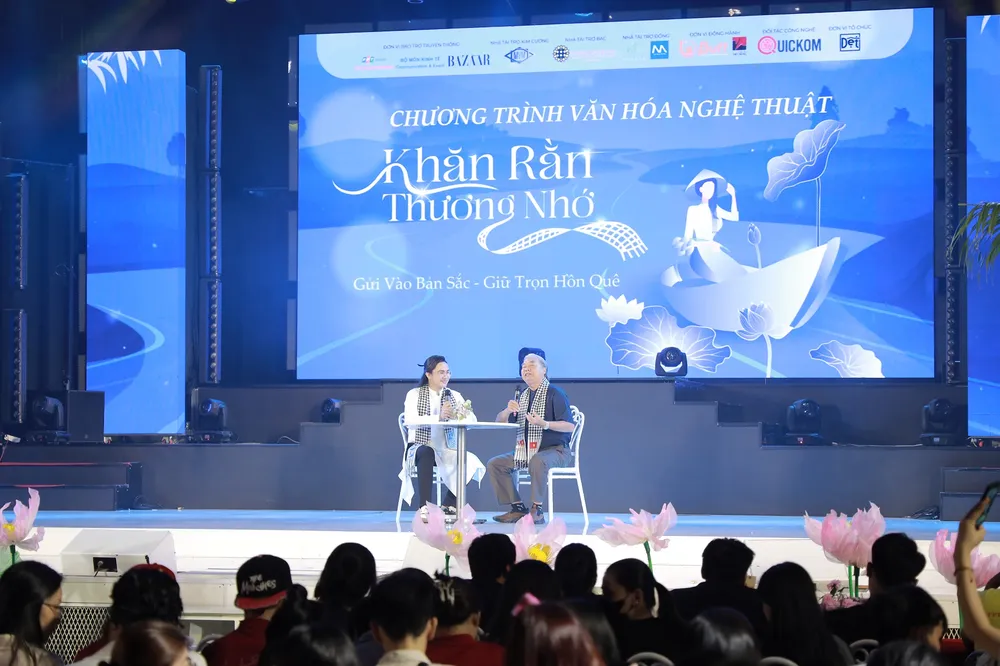 Nhà nghiên cứu văn hóa Nhâm Hùng trò chuyện về ý nghĩa chiếc khăn rằn trong chương trình khăn rằn thương nhớ 9.JPG