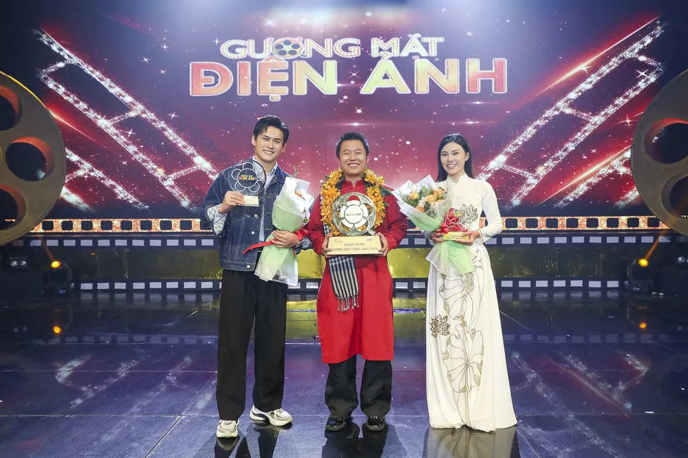 Top 3 thí sinh xuất sắc nhất Gương mặt điện ảnh 2025. Ảnh: KMedia guong mat dien anh 2025 6.jpg